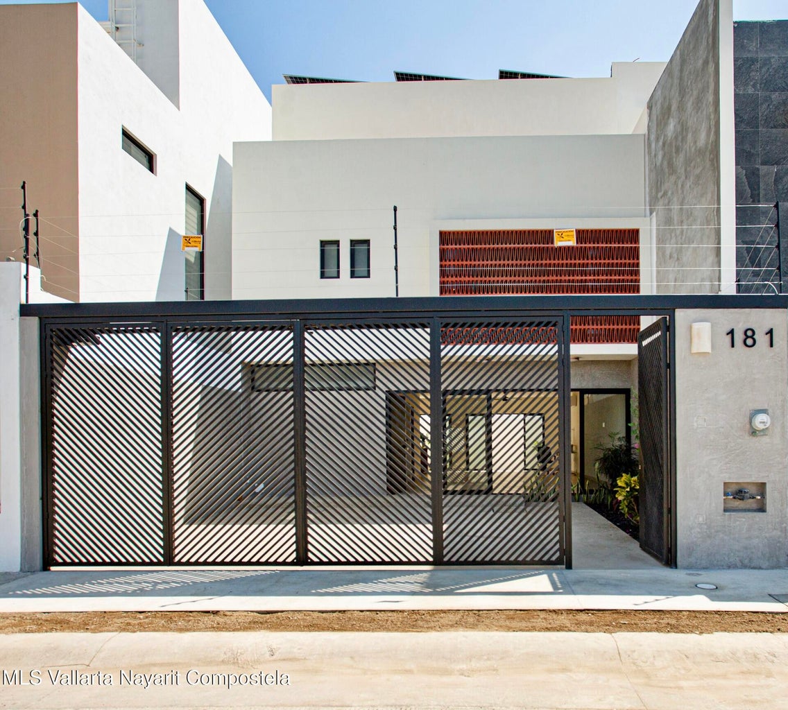 181 Lago Del Oso, Lago Del Oso 181 — Puerto Vallarta